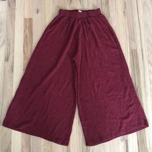 UO Silence & Noise Red Stretchy Wide-leg Gaucho Pants